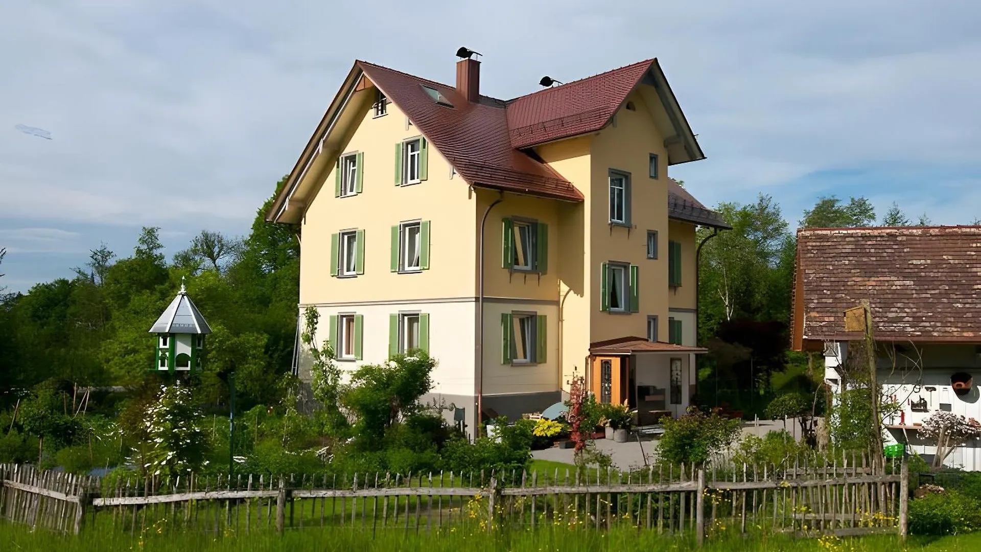 Haus Zum Nussbaum Apartman Lindau